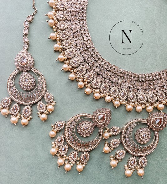 Pari Set Gold Pearl