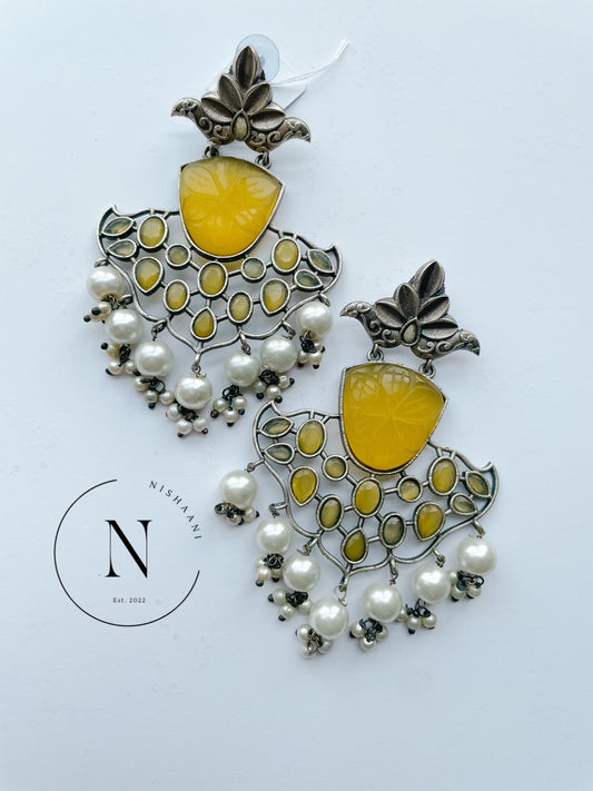 Avani Earrings - Exquisite Indian Jewelry for a Touch of Elegance