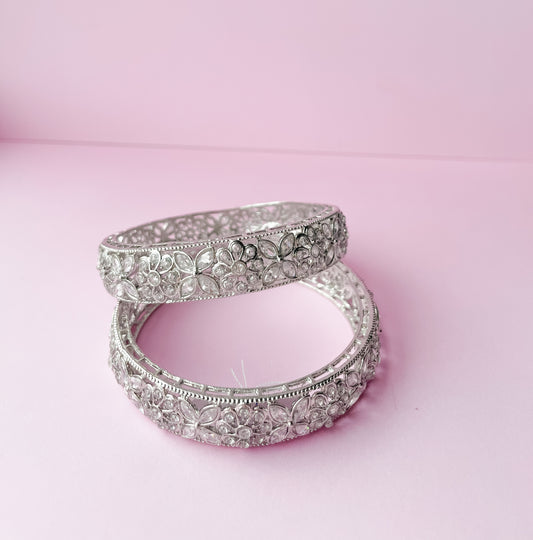 Silver Bangle Pair