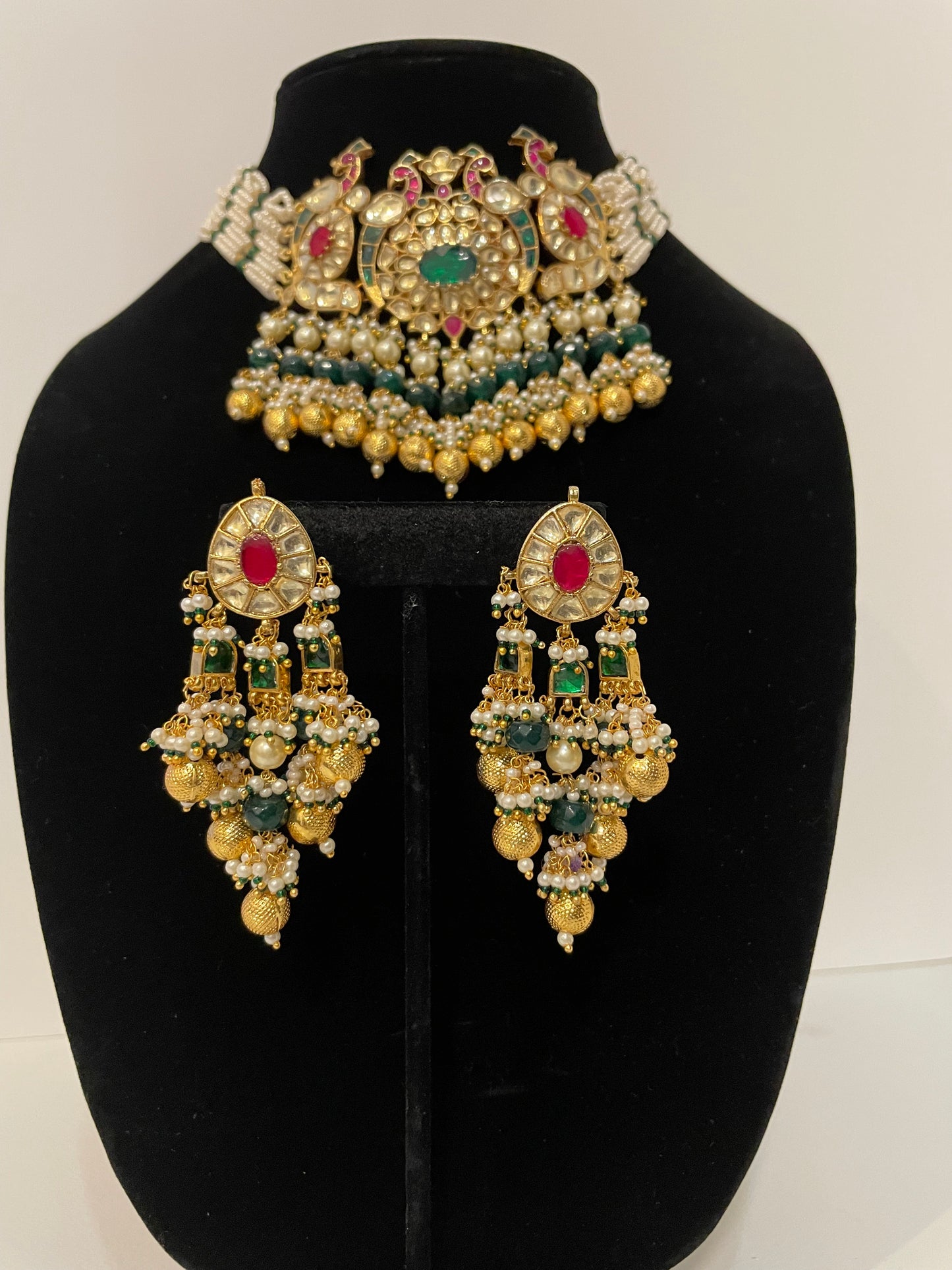 Morni Pachi Kundan Set